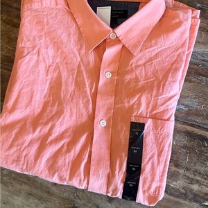 Banana Republic Men's Pink Button Down Shirt